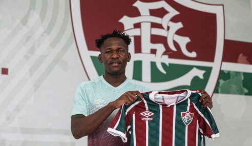 Fluminense rescinde contrato de atleta angolano