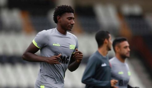 Vasco empresta irmão de Talles Magno ao Botafogo-SP