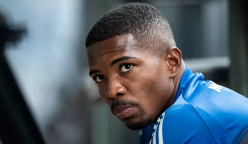 Cruzeiro negocia saída do zagueiro Cacá para o futebol japonês