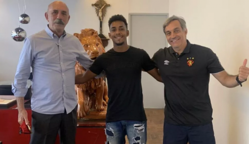 Sport renova com lateral-direito Ewerthon até 2024