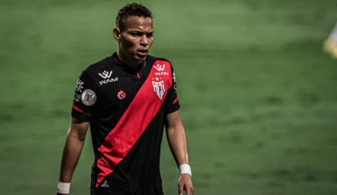 Corinthians libera e Janderson fica até o fim do ano no Atlético-GO