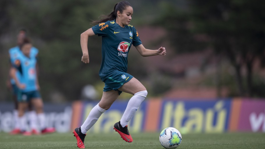 Seleção Feminina Sub-20 vive mescla de experiência e juventude em treinos na Granja