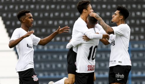 Corinthians promove mais seis atletas da base