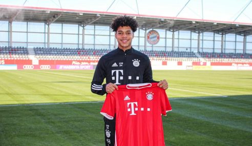Bayern de Munique traz zagueiro americano de 17 anos por empréstimo