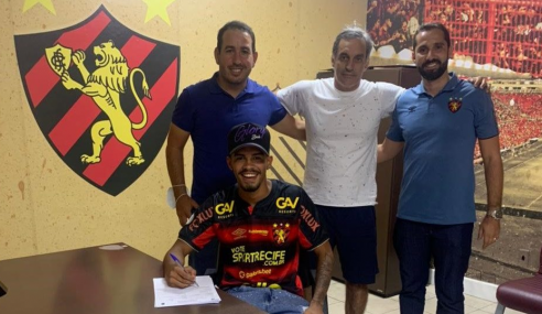 Sport renova até 2023 com volante formado na base