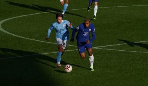 Líder Manchester City cede empate no fim ao Chelsea no Inglês Sub-23