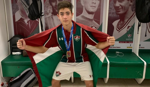 Volante é mais um da Geração dos Sonhos a renovar com o Fluminense