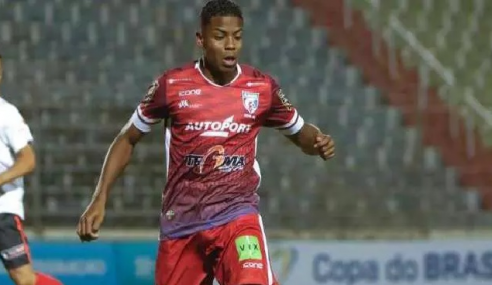 Atlético-MG contrata promessa do Betim para a categoria sub-20