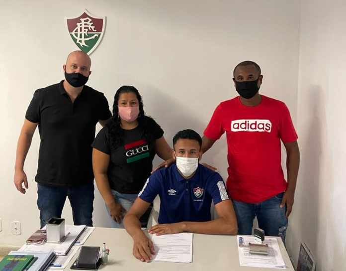 Fluminense renova com mais um jogador campeão brasileiro sub-17