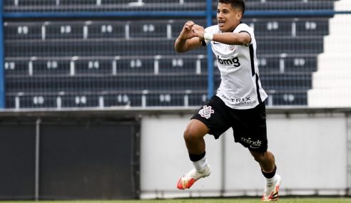 Atacante do sub-17 do Corinthians sofre grave lesão