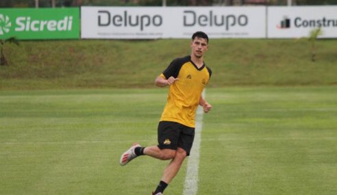 Lateral está de volta ao Criciúma