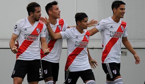 Único invicto, River Plate aplica goleada no Colón pelo Argentino de Aspirantes