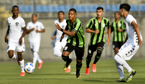 Brasileirão Sub-17: Botafogo sai na frente, mas América-MG busca o empate