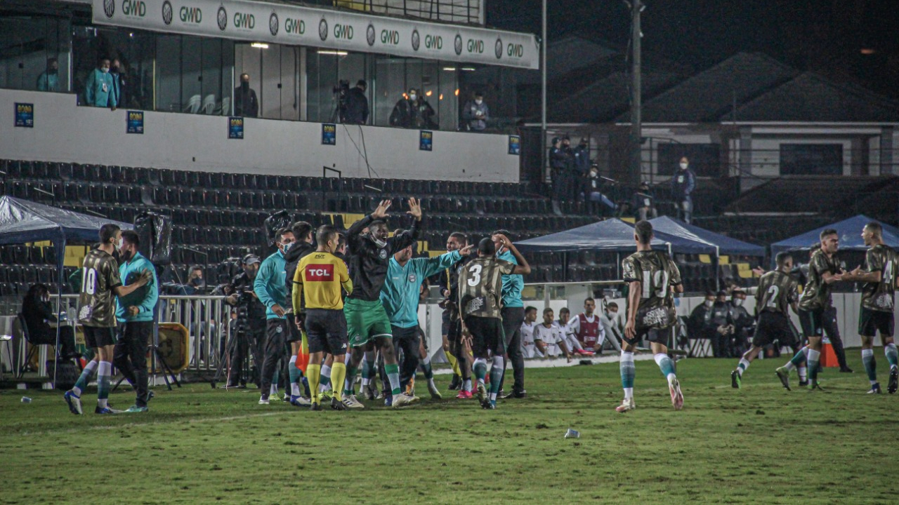 Nos acréscimos, Coritiba arranca empate com o Atlético-MG pela Copa do Brasil Sub-20