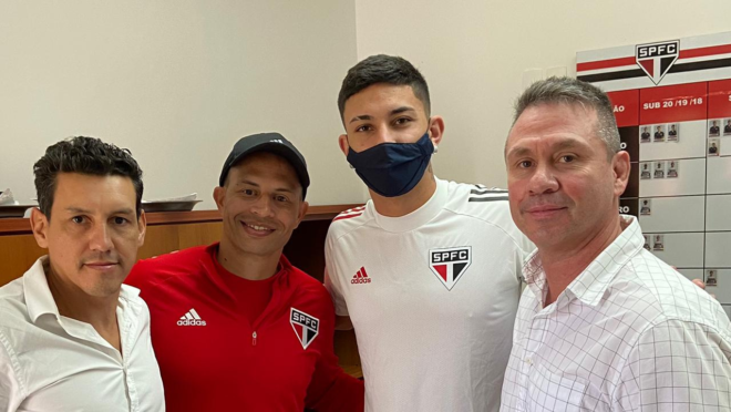 A pedido de Alex, São Paulo acerta empréstimo de zagueiro do Coritiba