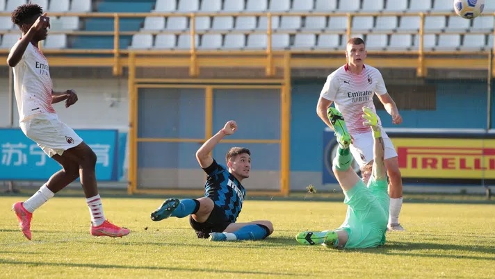 Internazionale vence clássico e segue líder do Italiano Sub-19