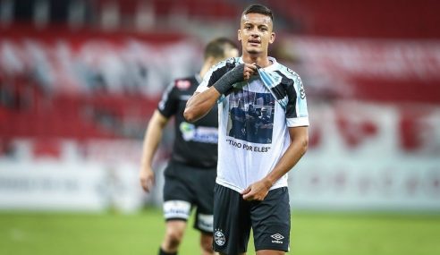 Conheça mais sobre Ricardinho, autor de gol decisivo no Gre-Nal