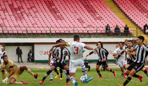 Botafogo marca no fim e empata com o Vasco pelo Brasileirão Sub-20