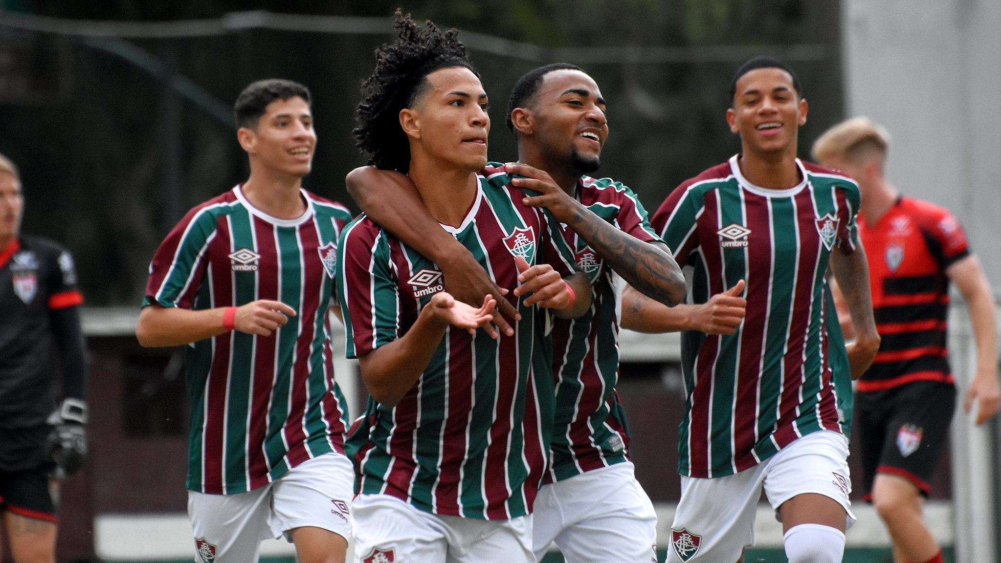 Dupla brilha e Fluminense derrota Atlético-GO pelo Brasileirão Sub-20