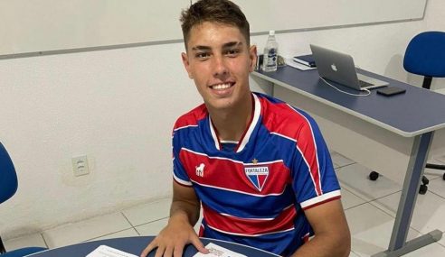 Zagueiro assina primeiro contrato profissional com o Fortaleza