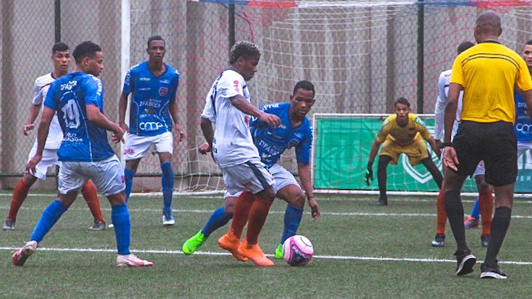Bahia de Feira goleia Doce Mel e segue vivo no Baiano Sub-20