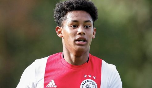 Jovem promessa do Ajax-HOL morre em acidente de carro