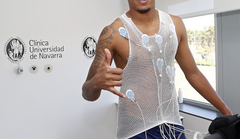 Atlético de Madrid anuncia ex-jogador do Fluminense