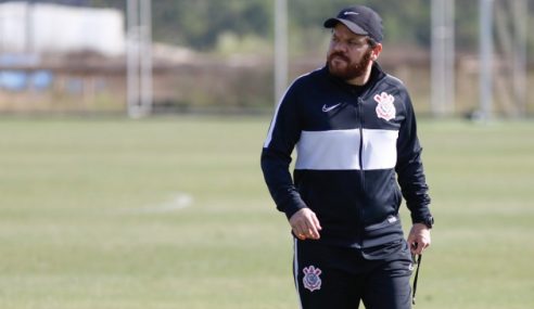 Corinthians demite treinador do sub-20