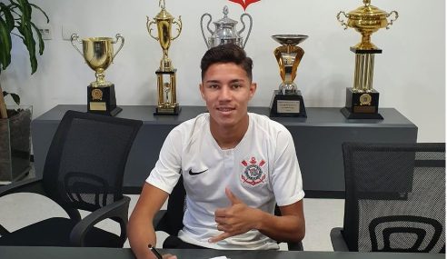 Corinthians traz meia do Vila Nova por empréstimo para o time sub-20