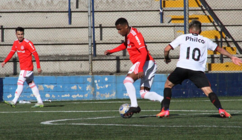 Com um a mais, Internacional arranca empate do Athletico-PR pelo Brasileirão Sub-20