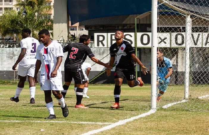 Vasco goleia Resende e lidera Taça Guanabara Sub-17