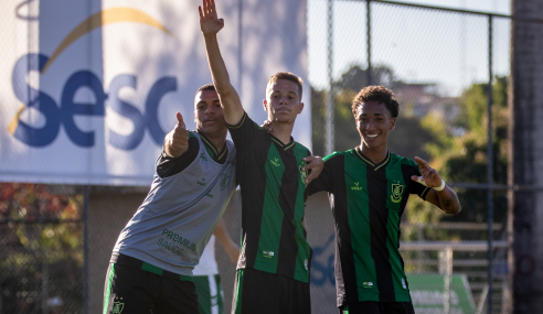 Embalado, América-MG goleia e impõe mais uma derrota ao Vasco no Brasileirão Sub-20