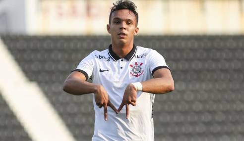 De virada, Corinthians vence Ceará e se aproxima do G-8 do Brasileirão Sub-20