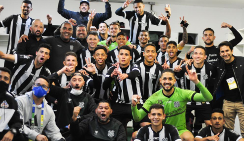 De virada, Figueirense bate Santos e consegue classificação improvável no Brasileirão de Aspirantes