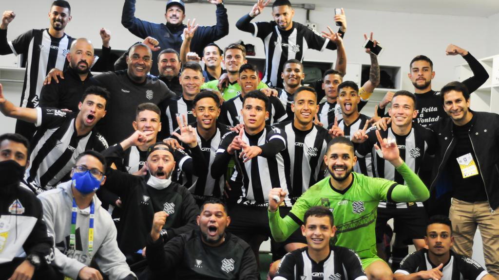 De virada, Figueirense bate Santos e consegue classificação improvável no Brasileirão de Aspirantes