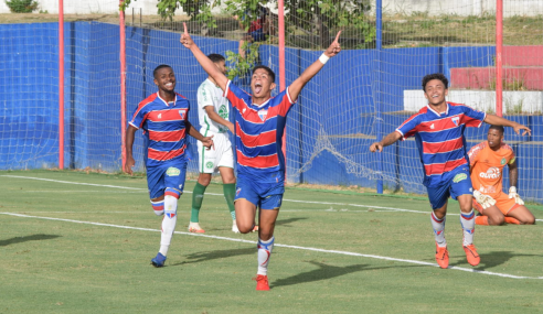 Em jogo de sete gols, Fortaleza goleia Chapecoense e encerra jejum no Brasileirão Sub-20