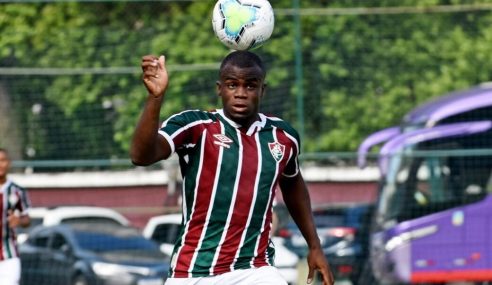 Jogador deixa o Fluminense e acerta com clube de Portugal