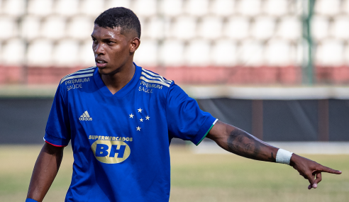 Cruzeiro vence, troca de posição com o Ceará e cola no G-8 do Brasileirão Sub-20