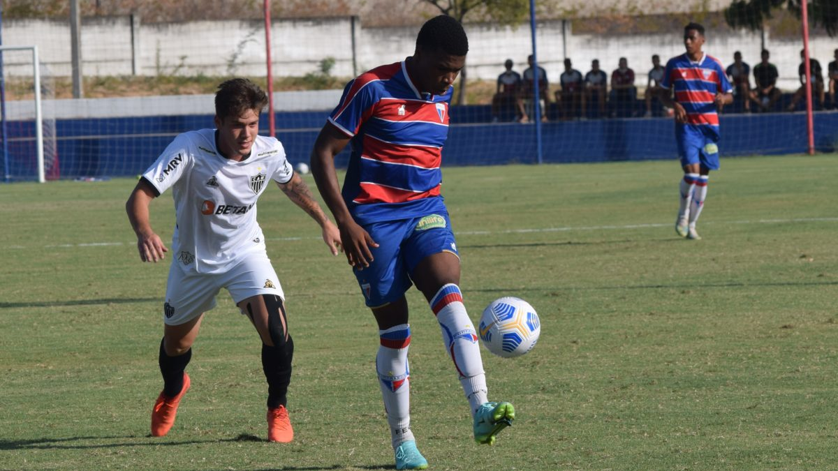 Atlético-MG empata com Fortaleza e pode perder liderança do Brasileirão Sub-20