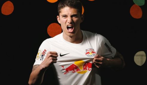 Red Bull Bragantino anuncia contratação de jovem volante uruguaio
