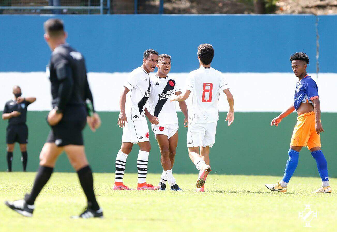 Vasco goleia Nova Iguaçu e está na semifinal do Carioca Sub-20