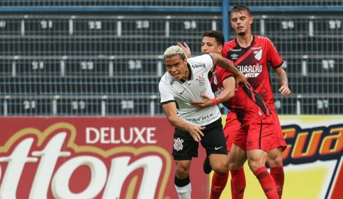 Corinthians empata com Athletico-PR e fica longe das quartas do Brasileirão Sub-20