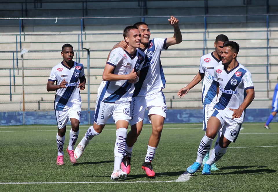 São José bate Ivoti e segue invicto na liderança do seu grupo no Gaúcho Sub-20