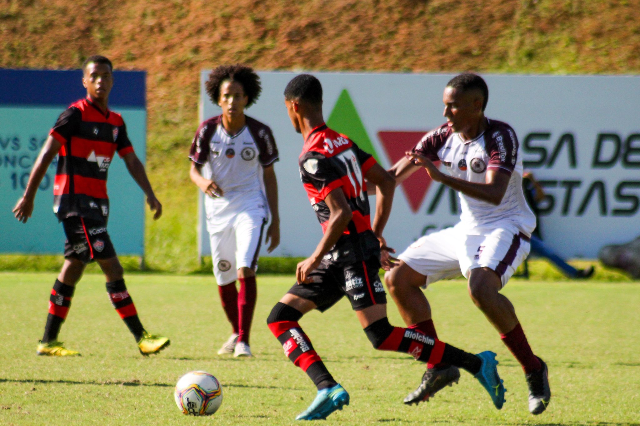 Vitória vence Jacuipense na ida da semifinal do Baiano Sub-17