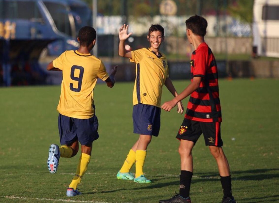 Retrô goleia Sport pelo Pernambucano Sub-13