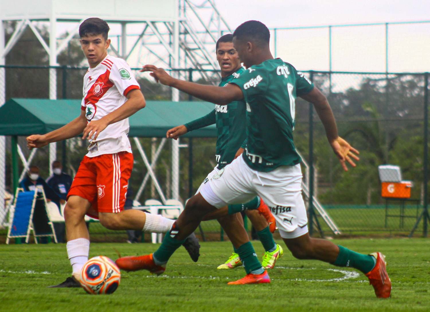 Inter de Bebedouro surpreende Palmeiras na ida do Paulista Sub-15