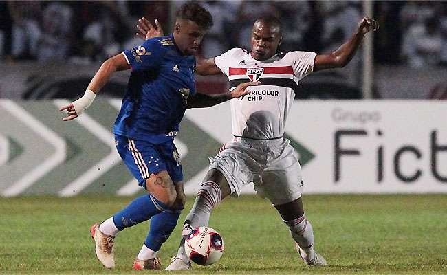 São Paulo vence o Cruzeiro de virada e é semifinalista da Copa SP