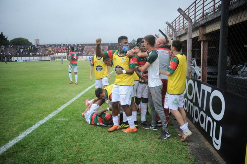 Portuguesa vence Avaí e garante vaga na terceira fase da Copa SP