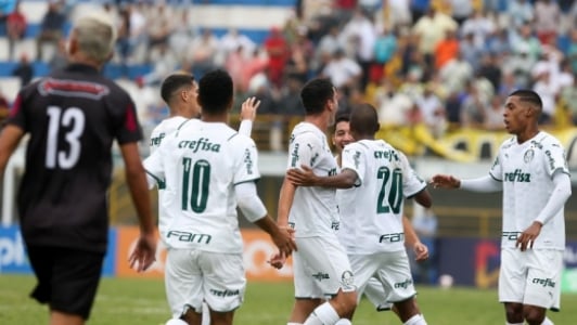 Palmeiras goleia e segue adiante na Copa São Paulo