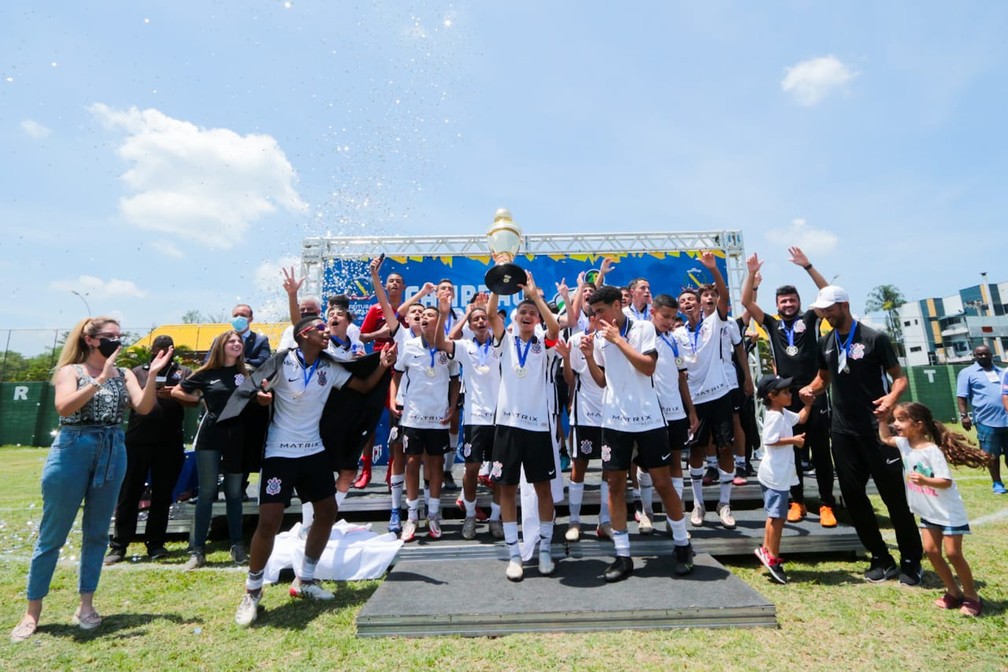 Corinthians é o campeão da Copa Brasil Votorantim Sub-15